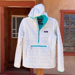 Patagonia Women’s Nano Puff Bivy Hoodie, Birch White, Small